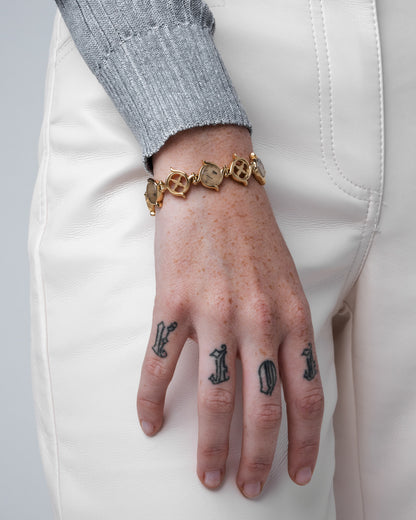 gold-quartz woman