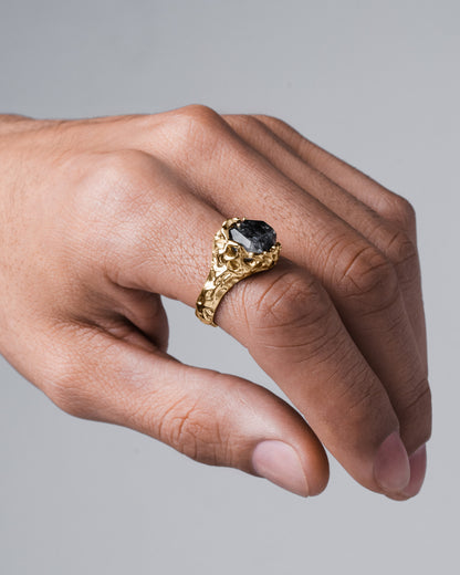 gold-quartz man
