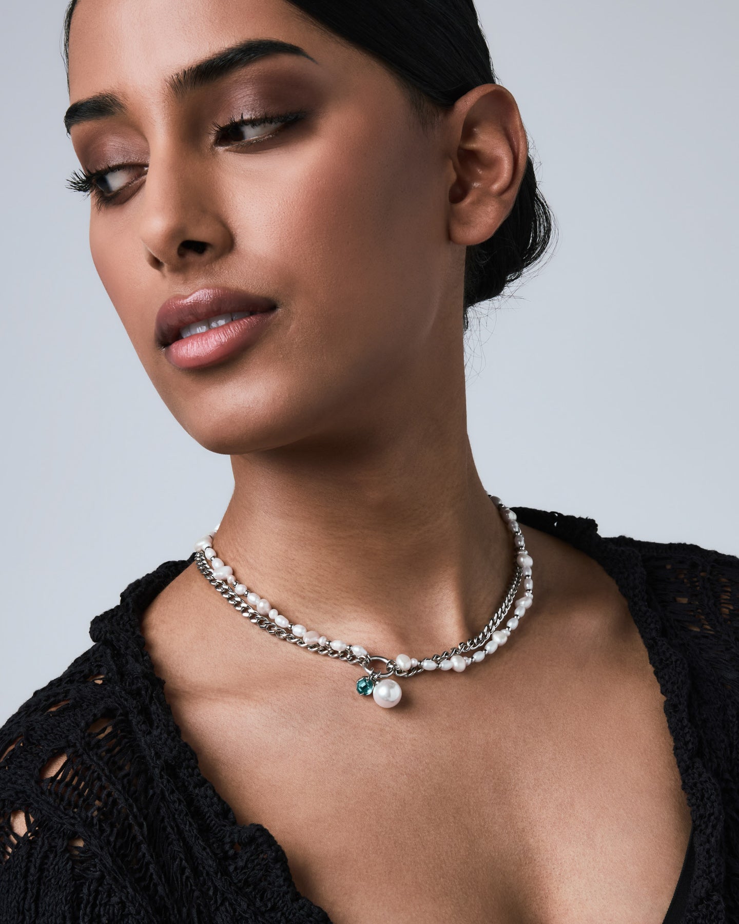 stainless-steel-pearl woman